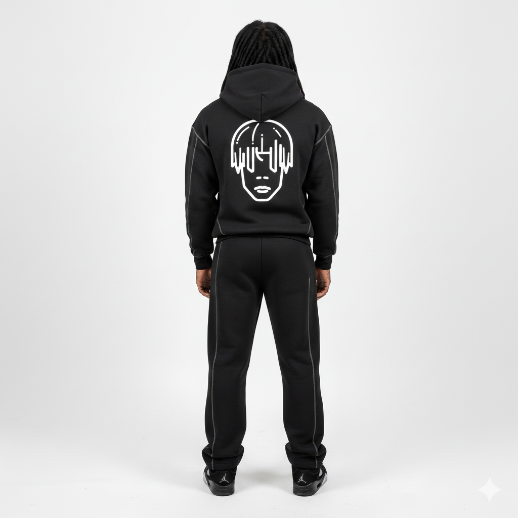 BLACK - CONTRAST-STITCHED BOXY FLEECE HOODIE